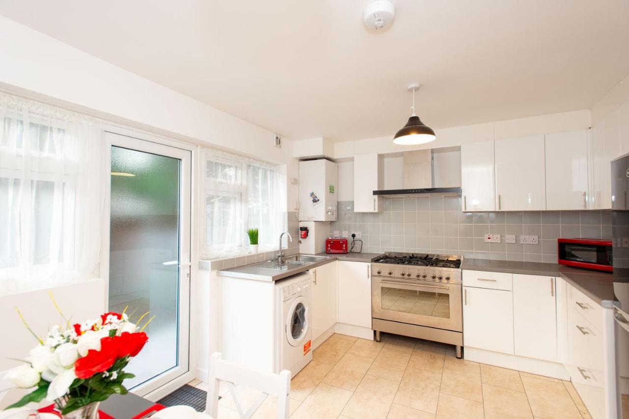 Stunning Four Bedroom House Close To Excel, O2 & Central London With Free Parking Εξωτερικό φωτογραφία