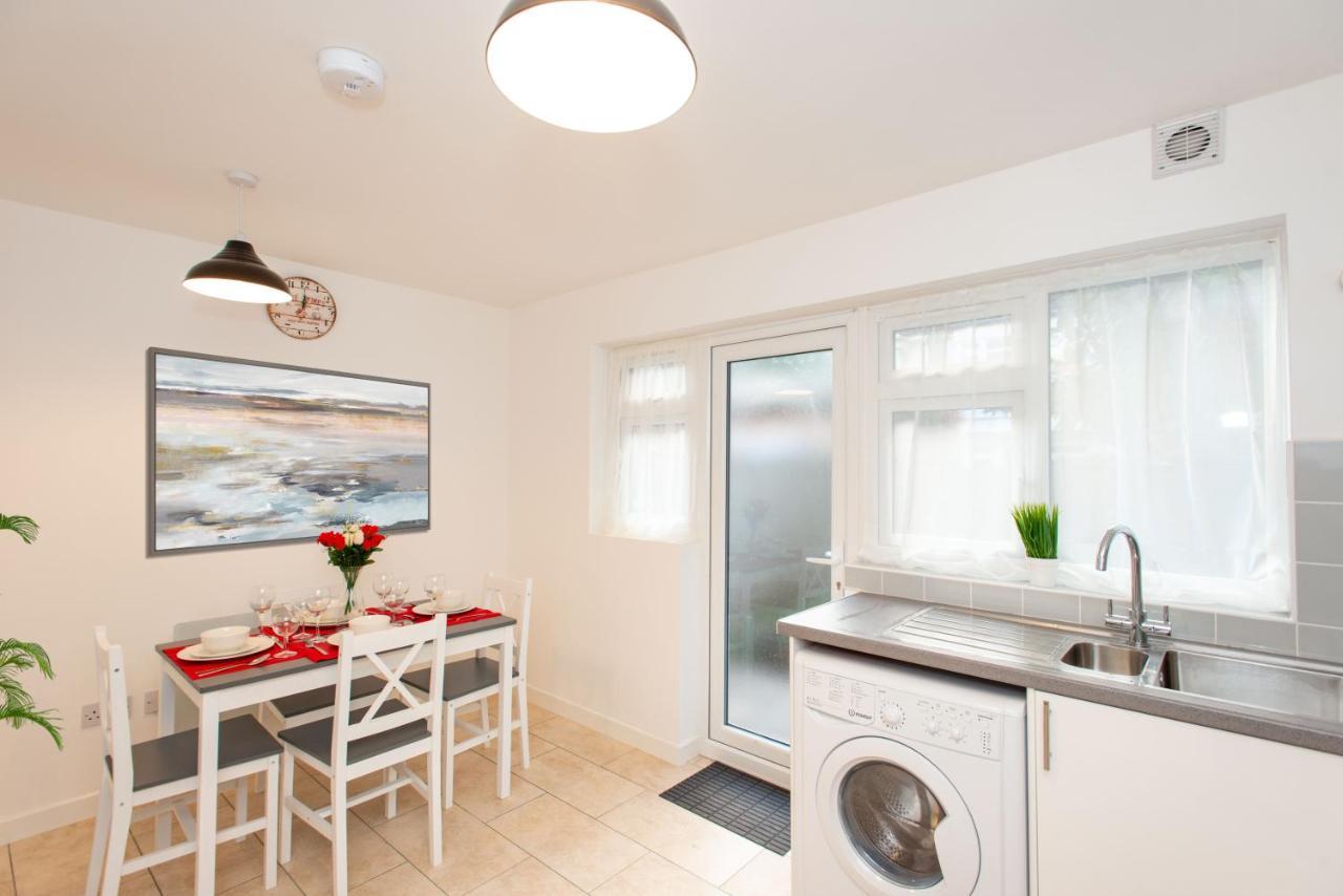 Stunning Four Bedroom House Close To Excel, O2 & Central London With Free Parking Εξωτερικό φωτογραφία