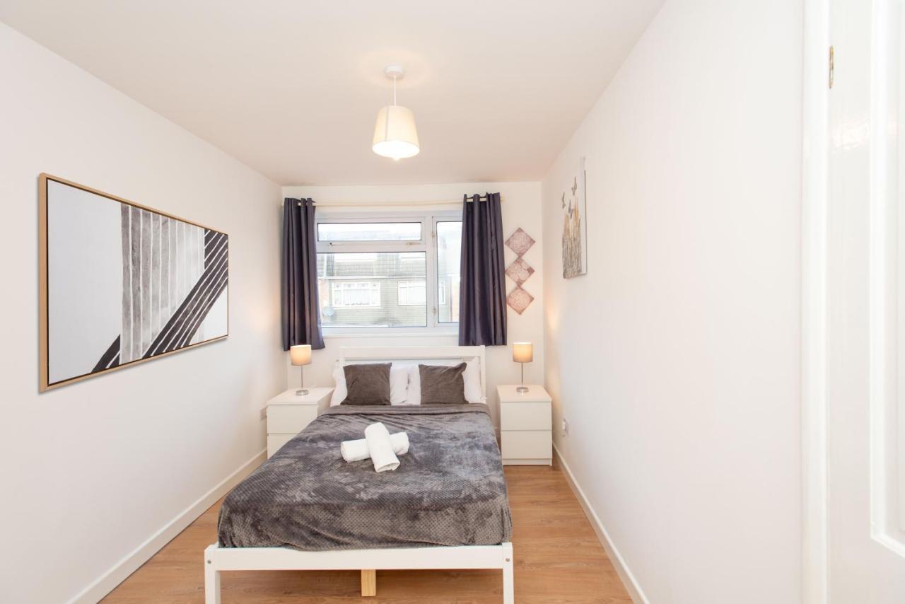 Stunning Four Bedroom House Close To Excel, O2 & Central London With Free Parking Εξωτερικό φωτογραφία